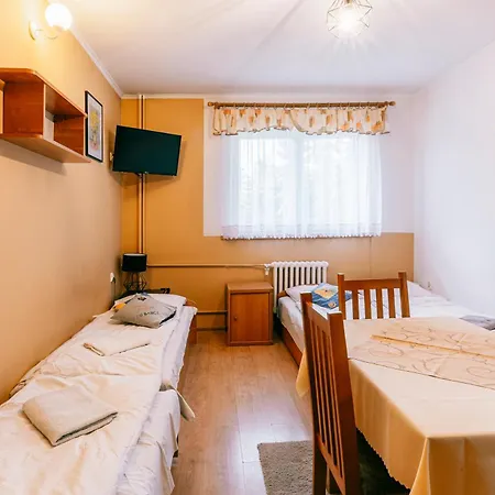 Bed and Breakfast Goscinne U Babci 3*