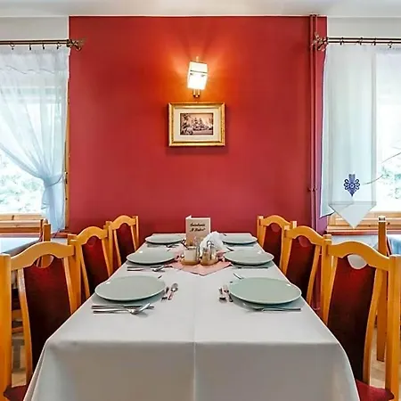 Bed & Breakfast Goscinne U Babci 3*