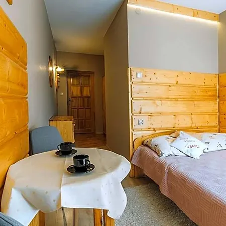 Goscinne U Babci Bed & Breakfast 3*